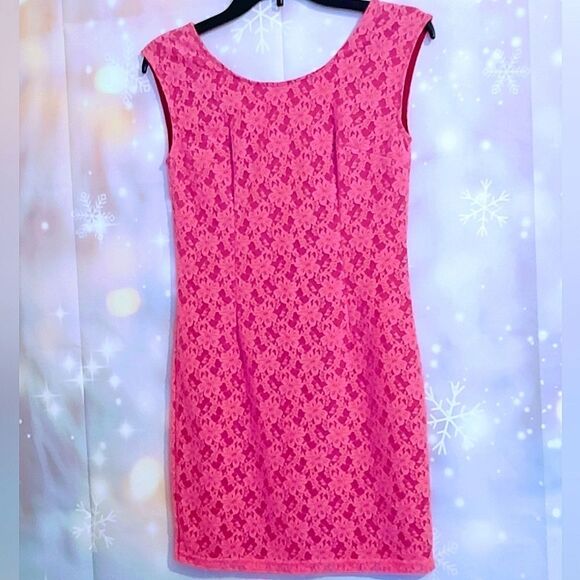 Forever 21 Dresses & Skirts - FOREVER 21 PINK LACE FULLY LINED LOW BACK GOING OUT DRESS WOMEN'S SIZE S